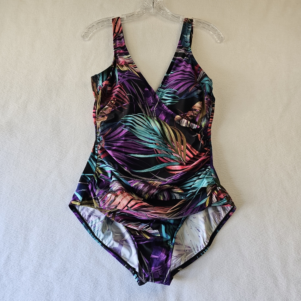 MIRACLE SUIT!   Black Tropical Print Sliming Swimsuit